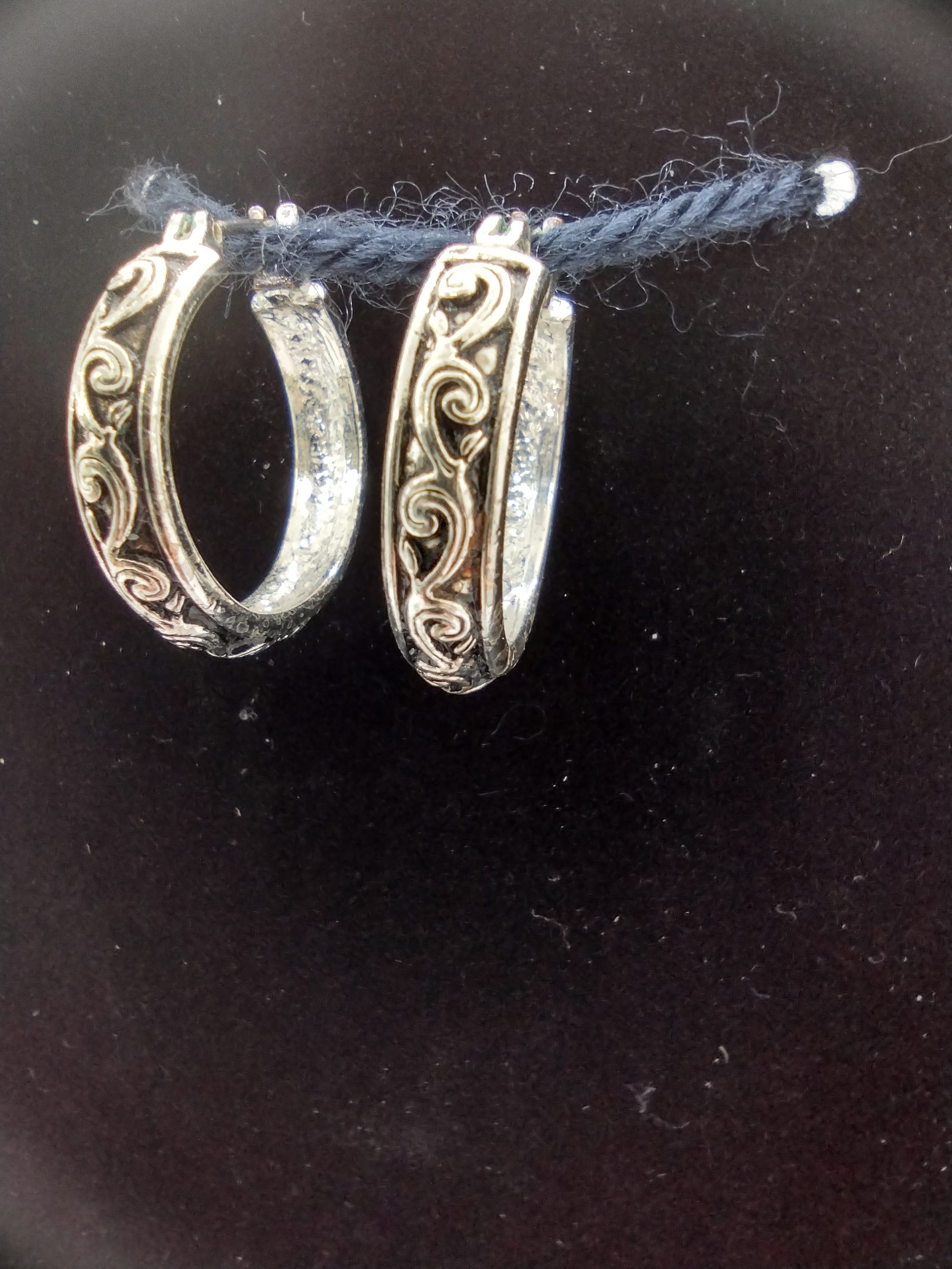 Silver-toned Filigree Hoop Earrings