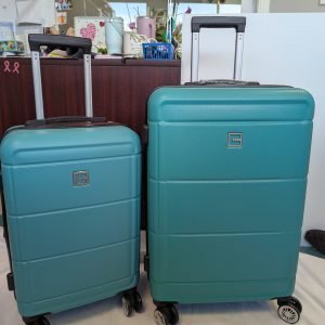 2 Turquoise Solite Suitcase Set