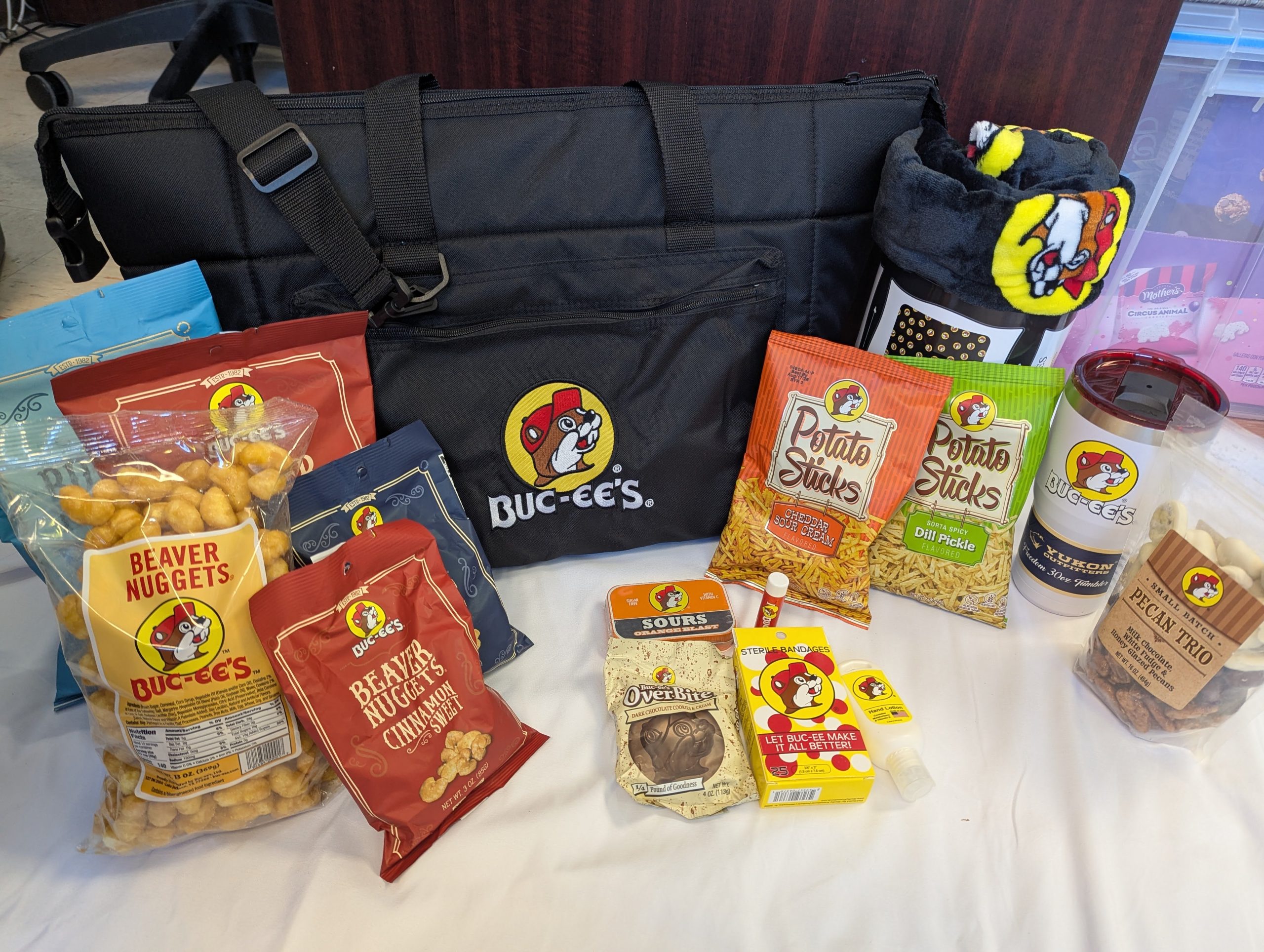Buc-ee's Road Trip Snack Pack - Image 4
